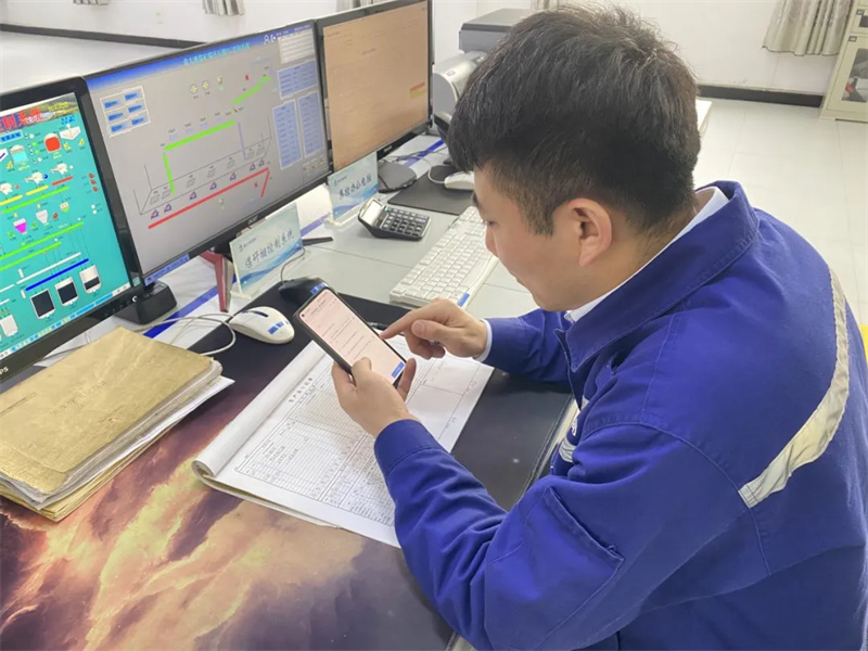 選煤公司袁大灘選煤廠：電子化考試助力安全培訓01.jpg